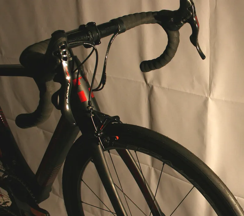Tifosi Mons Campagnolo Medium - Black/Red-7
